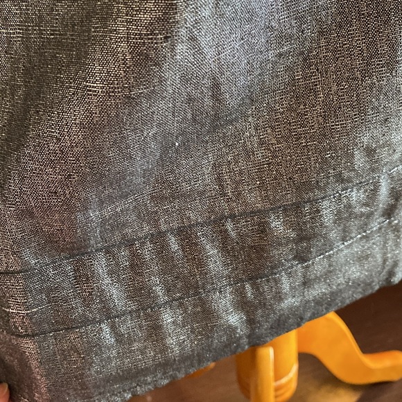 VINTAGE silver lame’ shift dress. Cute front pleat. Side zipper. Size 4 fits XS. - Picture 7 of 10